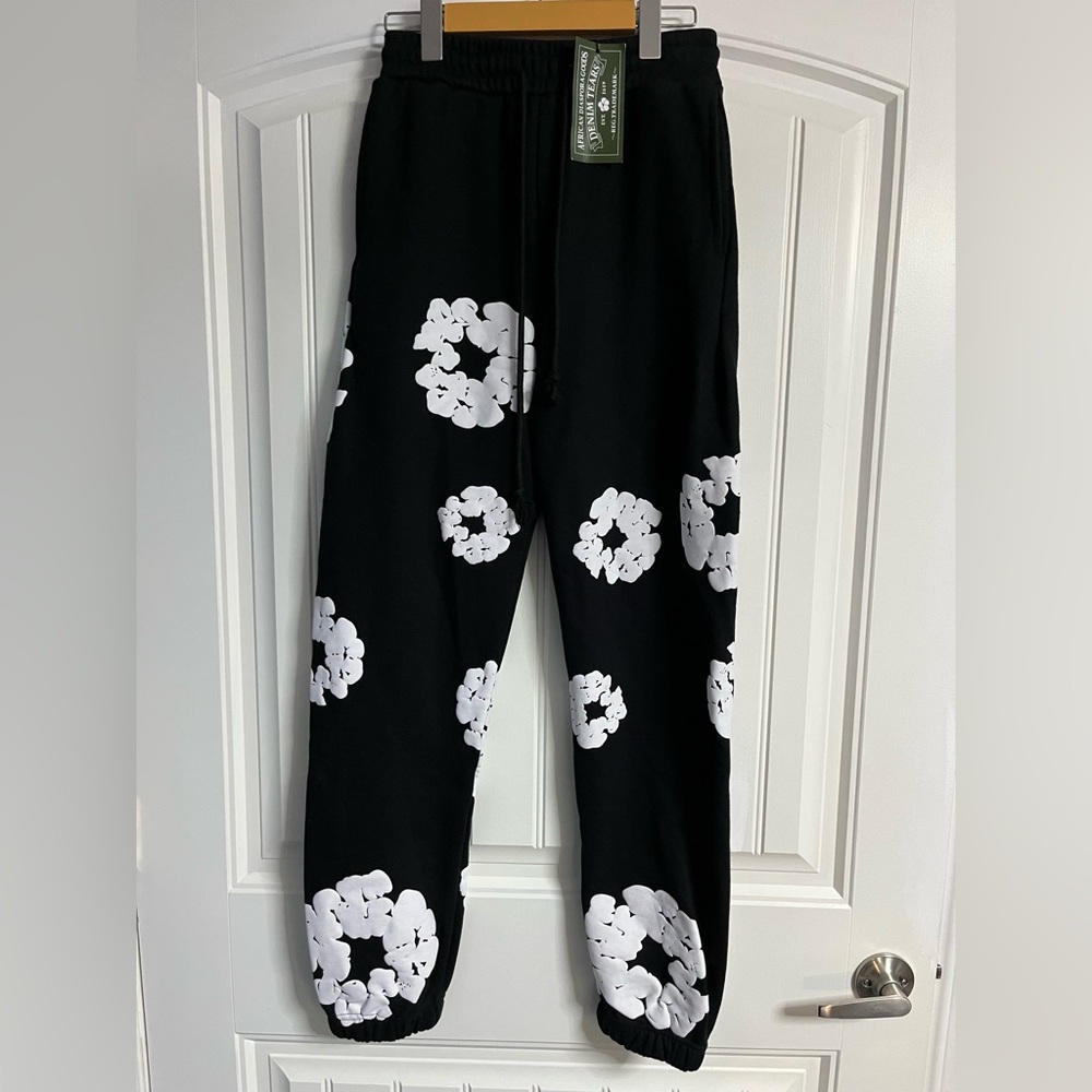 Floral Black and White Joggers Denim Tears woman’s size‎ medium. - Picture 2 of 3